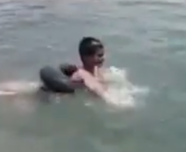 Street Fight 🥊 tweet media