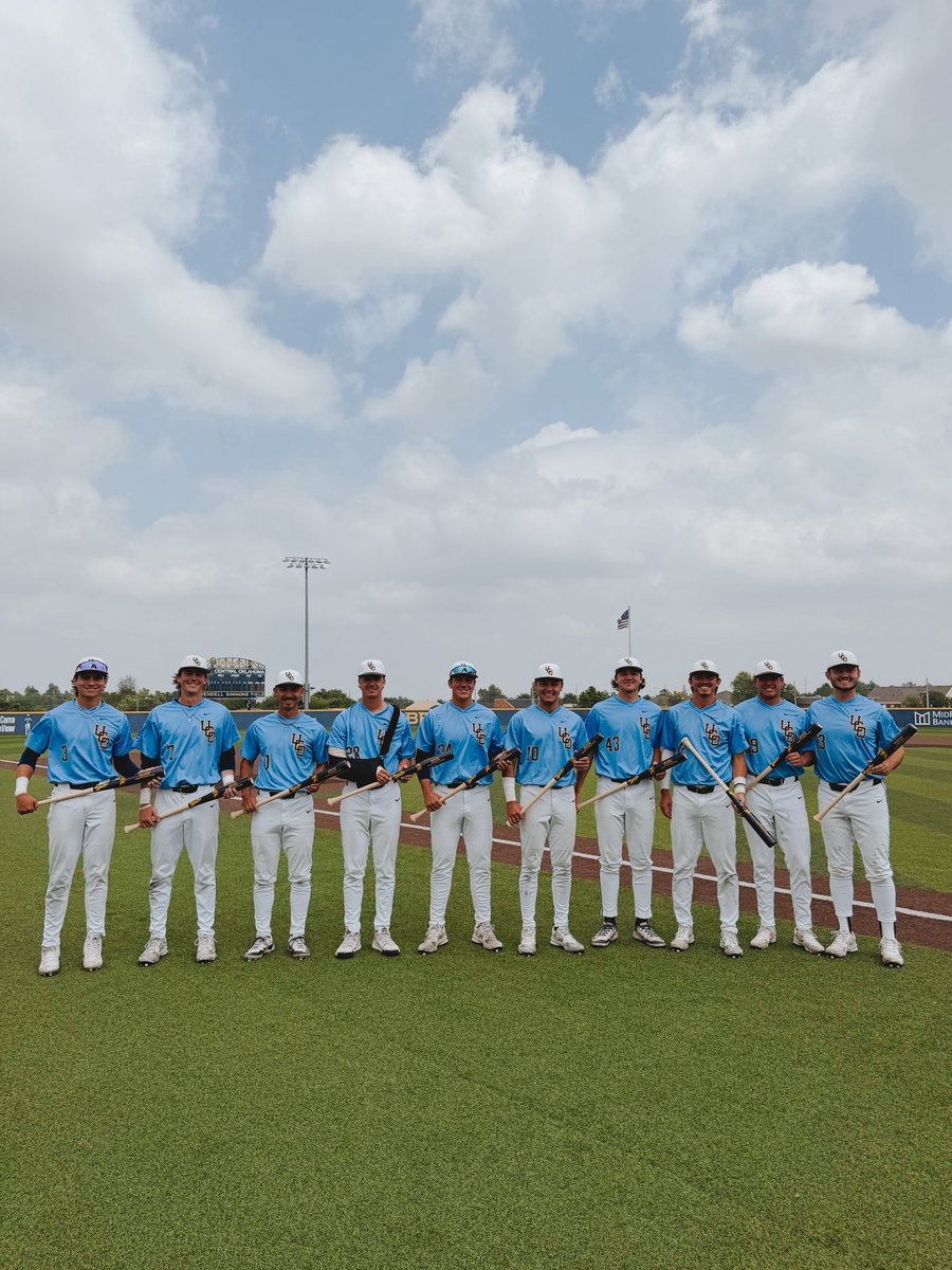 UCO Bronchos tweet media