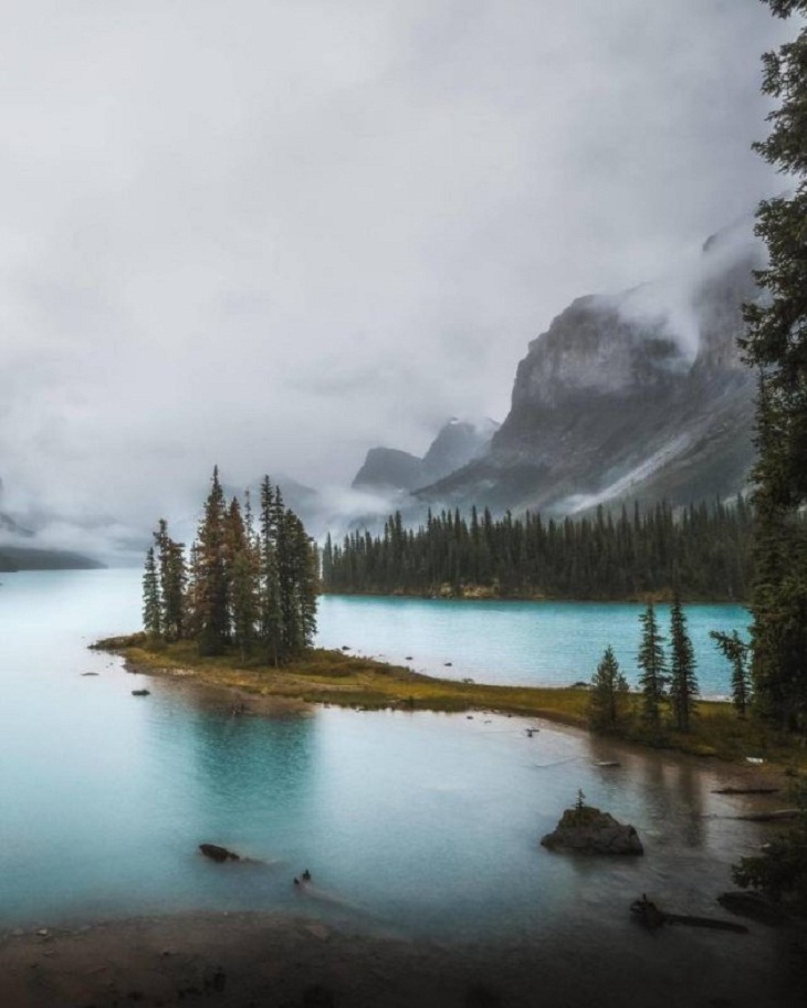 Spirit Island, Maligne Lake, Jasper National Park, Alberta, Canada!🤩
