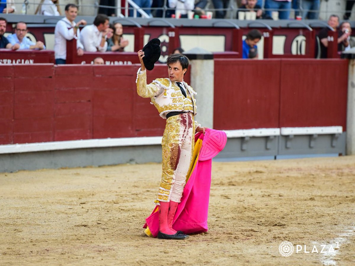 LasVentas's tweet photo. 5️⃣| Saludos para 𝗙𝗖𝗢. 𝗝𝗢𝗦𝗘́ 𝗘𝗦𝗣𝗔𝗗𝗔. Palmas para el del hierro de 𝘾𝙤𝙪𝙩𝙤 𝙙𝙚 𝙁𝙤𝙧𝙣𝙞𝙡𝙝𝙤𝙨.
#LasVentas https://t.co/9WST76eNSU