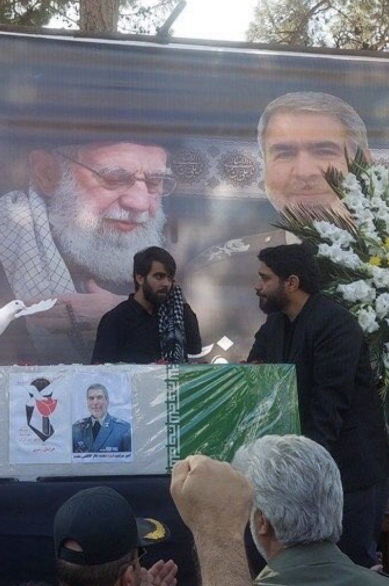 اکبر به فارسی tweet media