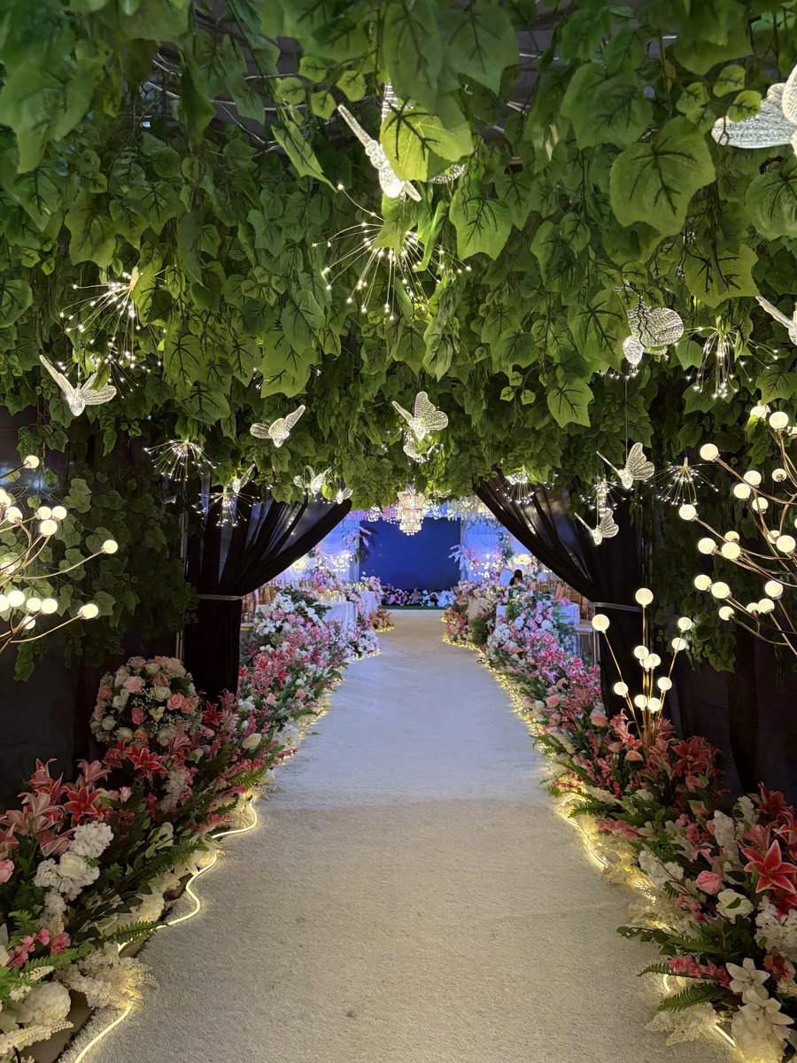 CAPKRYS OFFICIAL tweet media