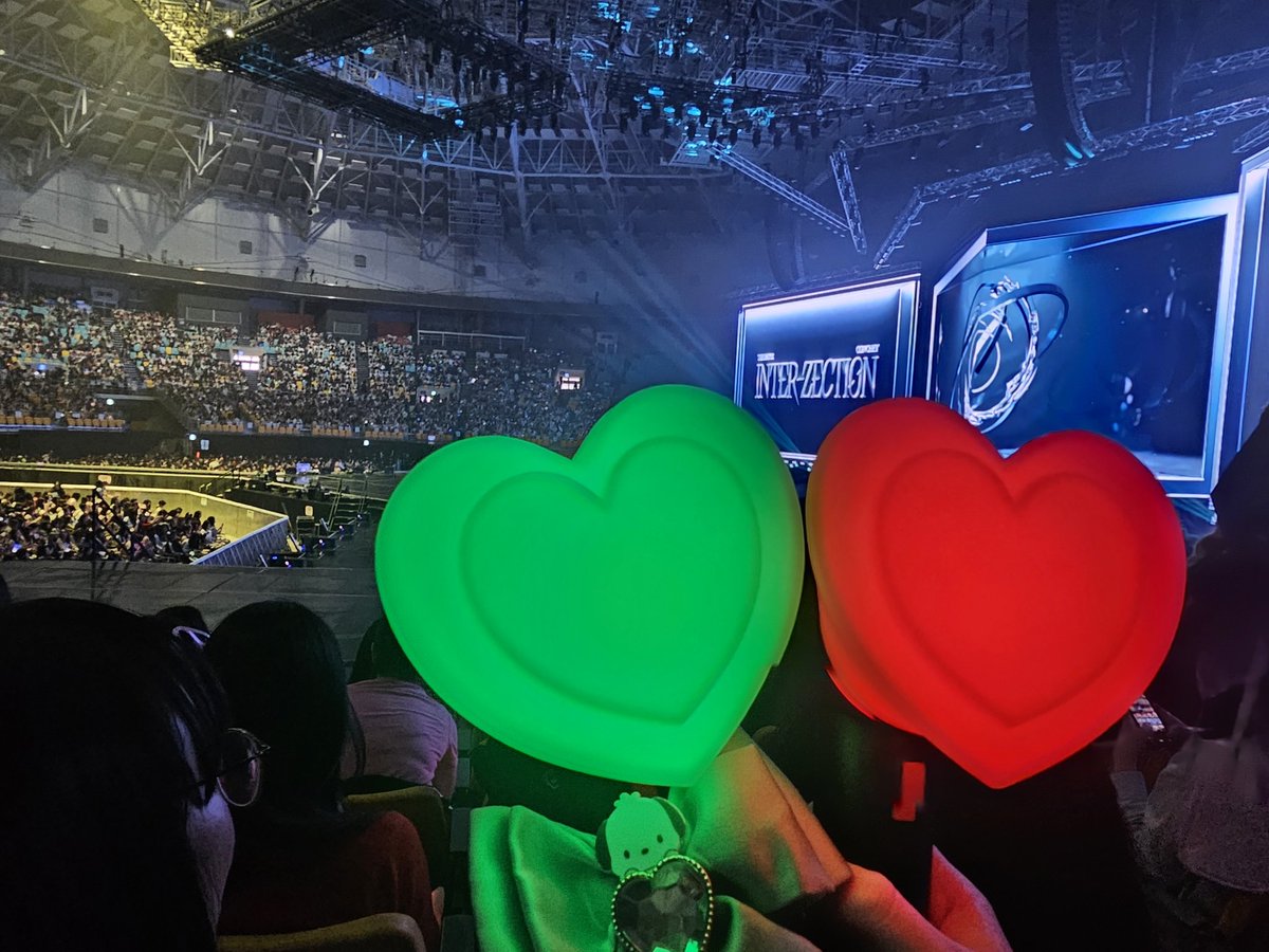 S20880S2's tweet photo. 꿈같은 3일이 너무 후딱 지나갔서,,
오늘 같은 ��이 또 오길..!
우리 또 만나자 꼭📢❤️ https://t.co/gyshafguxW