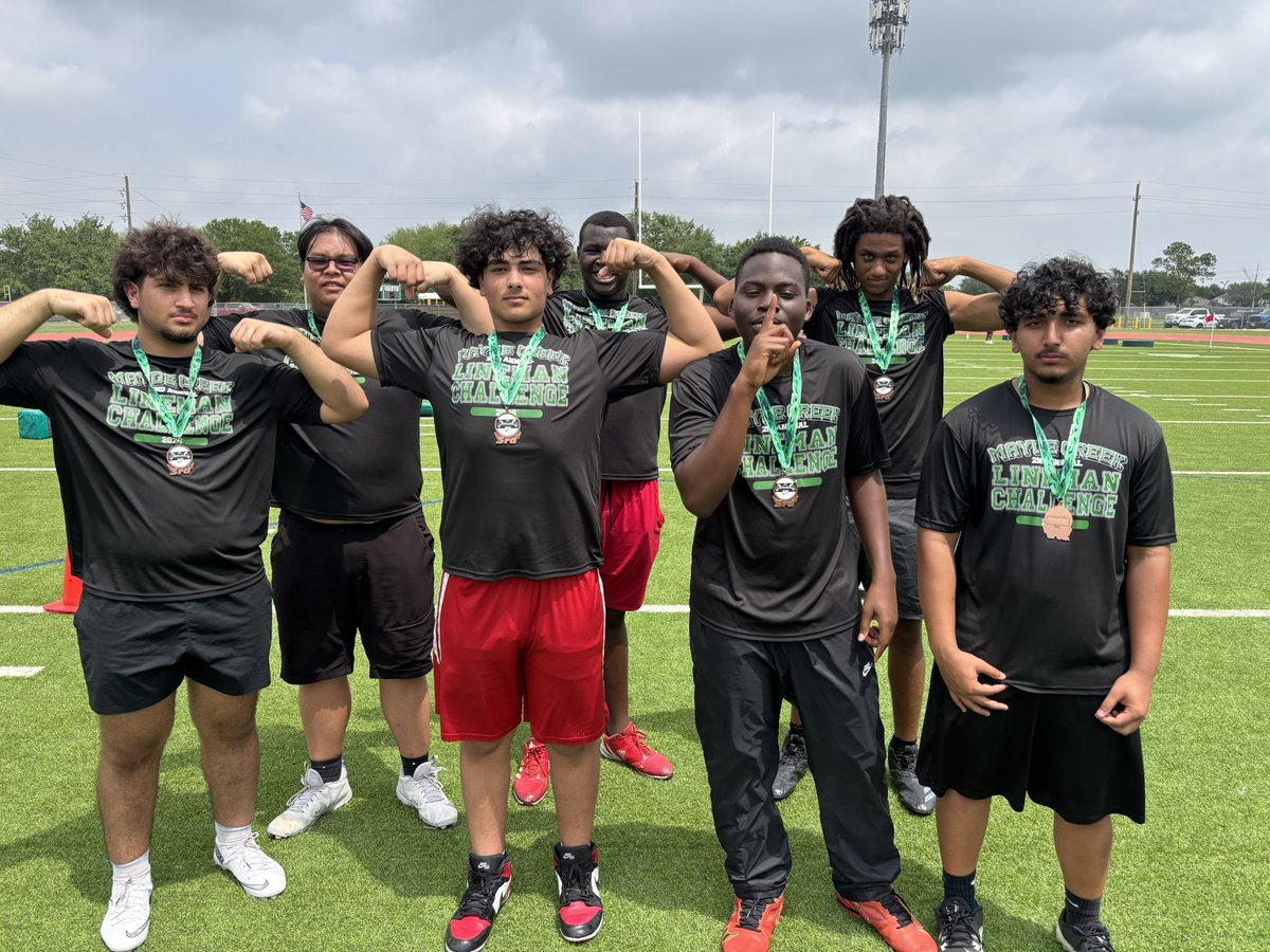 AHSDawgFootball's tweet image. Great job to our athletes participating in the Lineman Challenge. Thank you @MCRamFootball for putting on an excellent event ! Great to see our DAWGS competing ! 

JV finished - Third Place 🥉 

Keep building the culture The #DAWGS Way