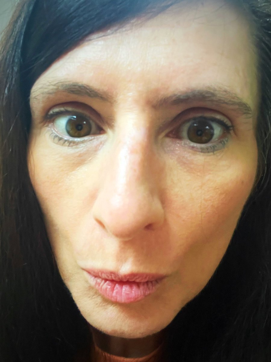 Boo! 👀
I am a guest on Austin’s Through the Decades Show this evening at 8pm on <a href="/RochValleyRadio/">Roch Valley Radio</a> &amp; it’s all about Grammy winners!
Watch/listen online rochvalleyradio.com or via the app
WhatsApp the studio for shoutouts or maybe a sneaky Grammy request on 01617649200
📻 ✨ 🤘🏼