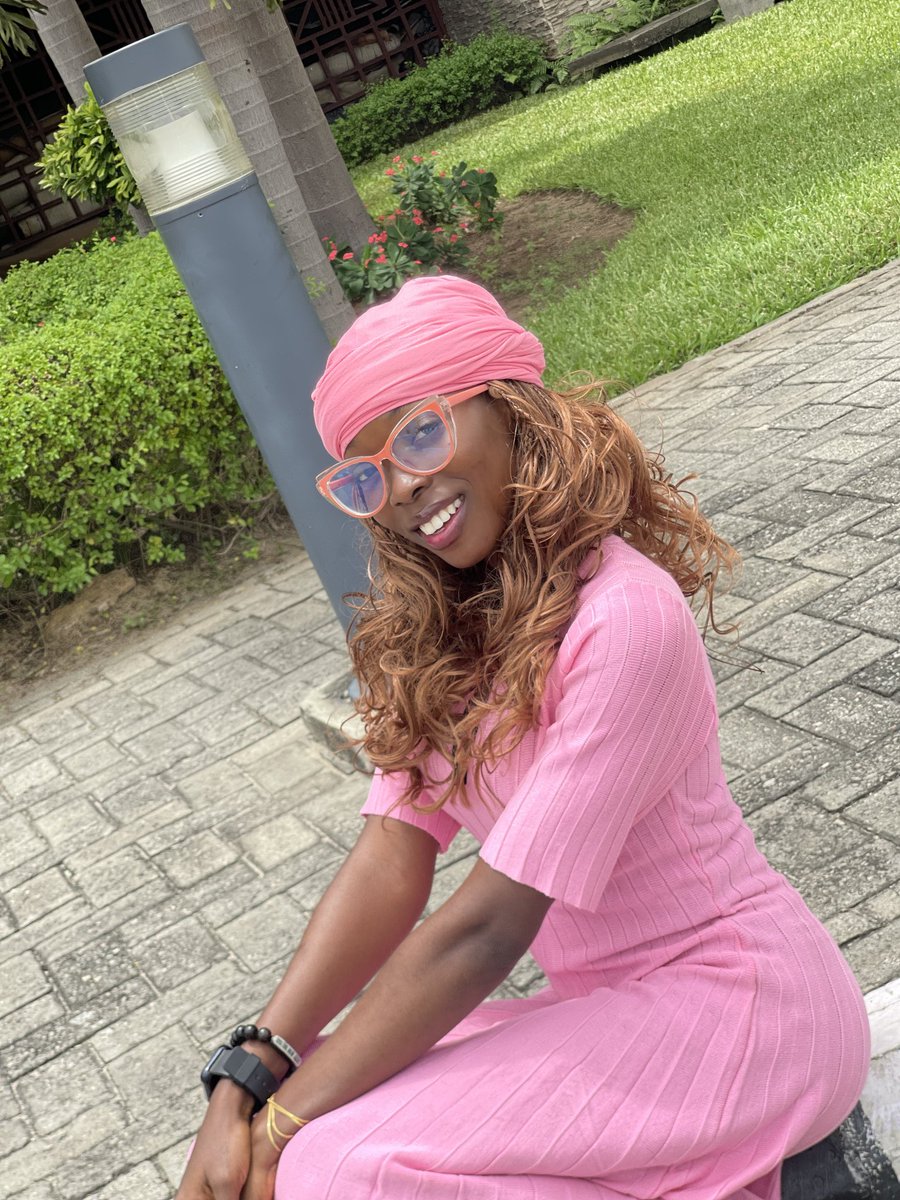 AARAOLU's tweet image. I am a wealthy place 
#ara #sundayjpeg #tweet