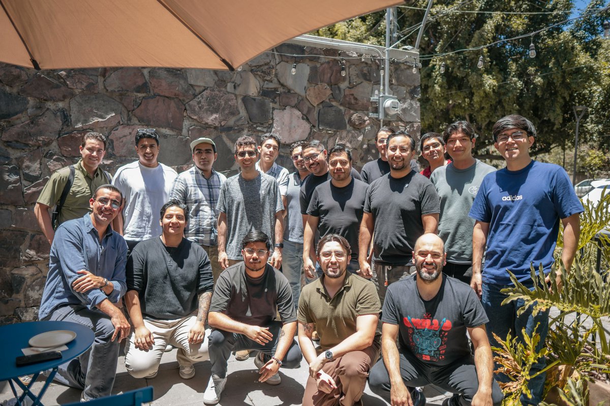 juandadotdev's tweet photo. Un poco de lo que se vivió en la segunda edición de Cafe Cursor en Guadalajara ☕❤️

Mil gracias a todos los que asistieron, y en especial a @benln y @ftnabeelah por todo el apoyo para que esto fuera posible.

Esto es sólo el principio 🔥 @cursor_ai 

https://t.co/aDdeZSQmB7 https://t.co/Y8XQlNrhMB