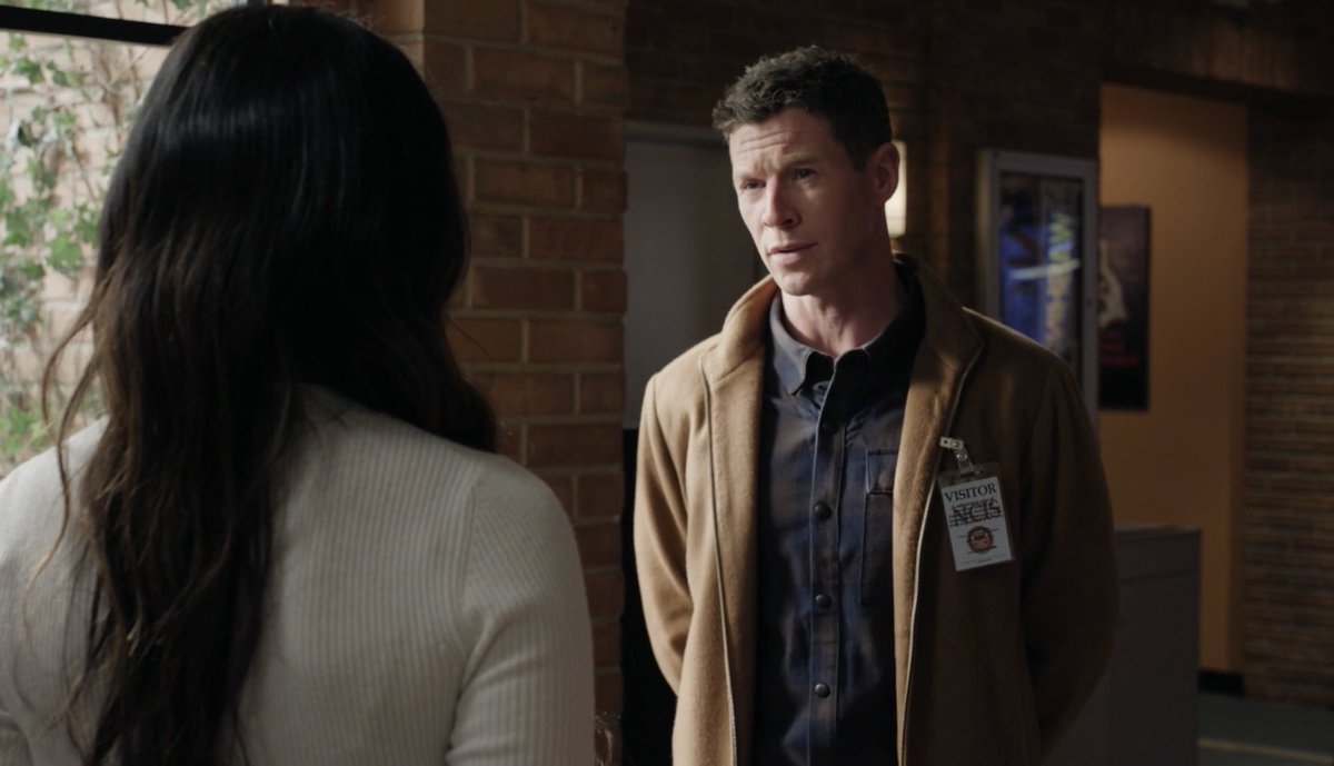 CollinsChadM's tweet image. The various threads rocked as ‘Army CID Major Matthew Malone’ on #NCIS “Army of One” - from fatigues to windbreaker to business casual, ‘Malone’ was all business til the end 🪖 

#actor #ncisverse #wardrobe #acting