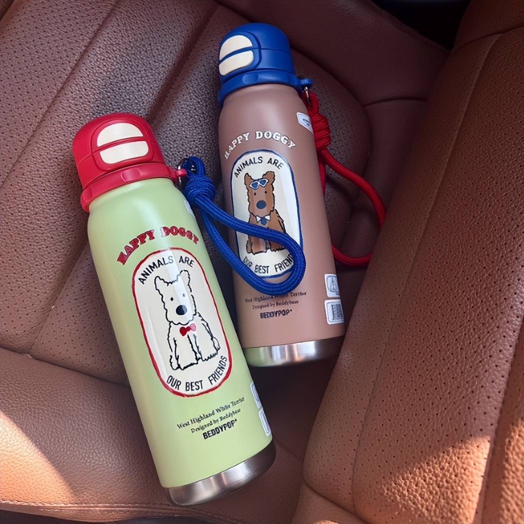 Vsu8iKSqErE9NeX's tweet image. Unboxed my new [product name]!  Sleek design, perfect for daily use—can’t wait to test it out. #Unboxing #NewArrival #ProductLove