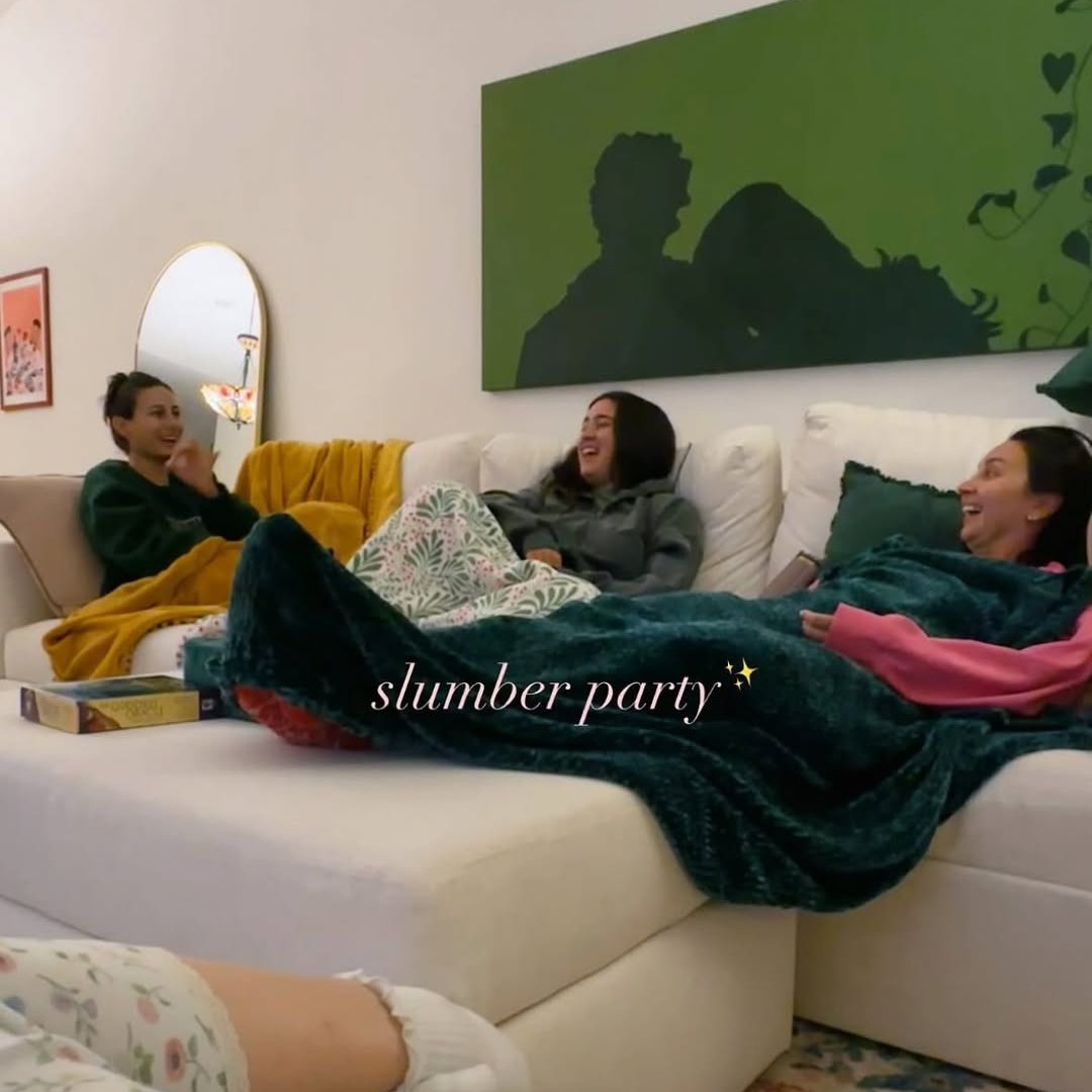 MoonshineTeam's tweet image. #FOTO | Lauren en las historias de IG de su amiga Erica 📷