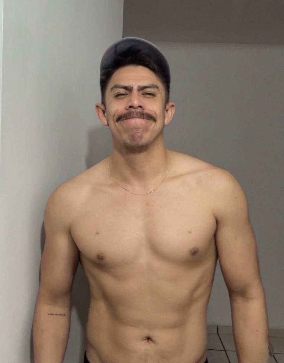 elmoreauz's tweet photo. Domingo de cruda🥴🥴🥴 https://t.co/O92I46Lago