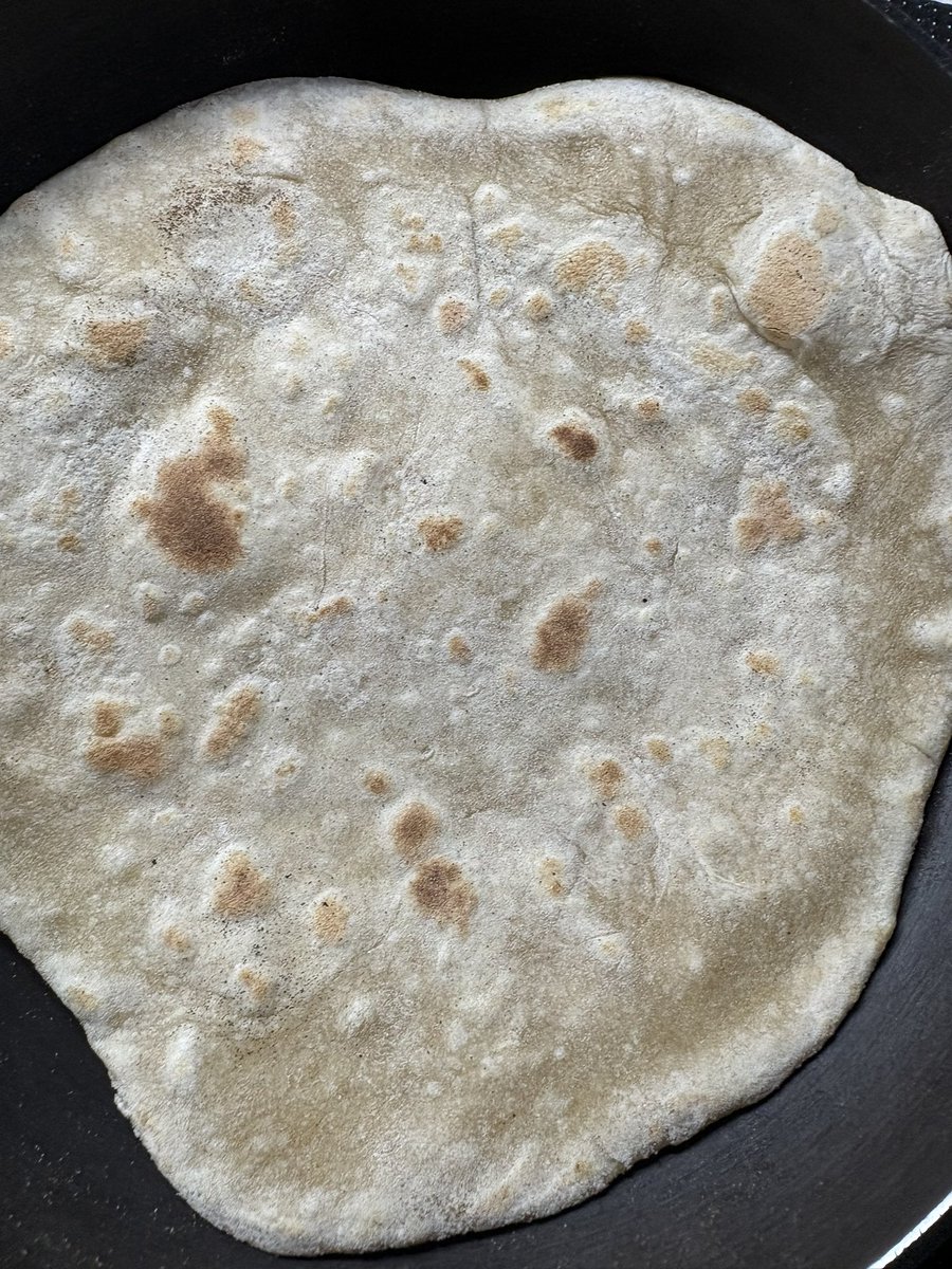 ParamjeetBerwal's tweet image. Making #roti