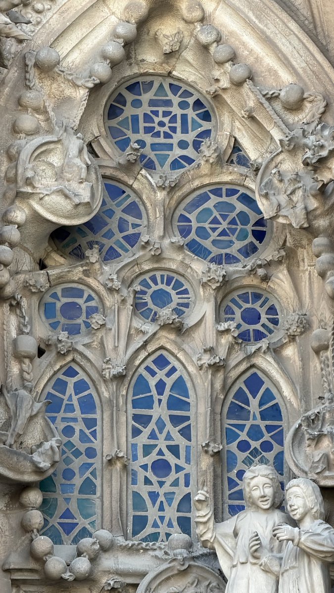 Daisytan31's tweet photo. La Sagrada Familia https://t.co/FOL6QZ5UZP