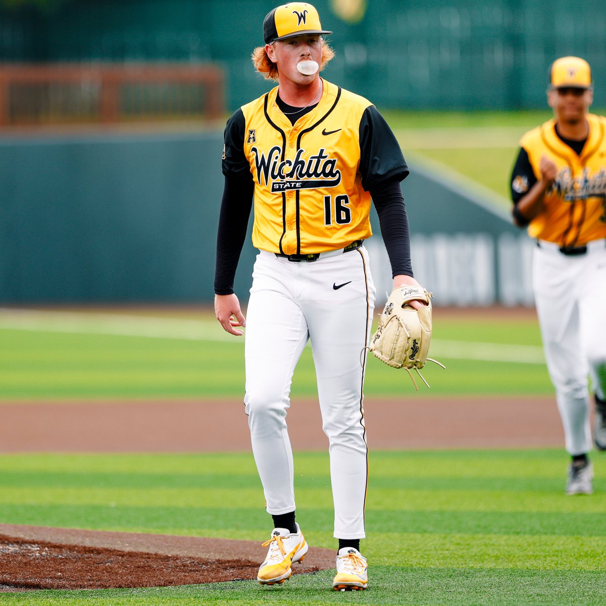 GoShockersBSB's tweet photo. Chew Big Red.

@calebreed113 with four scoreless in the books. https://t.co/xw8fQUjhTJ