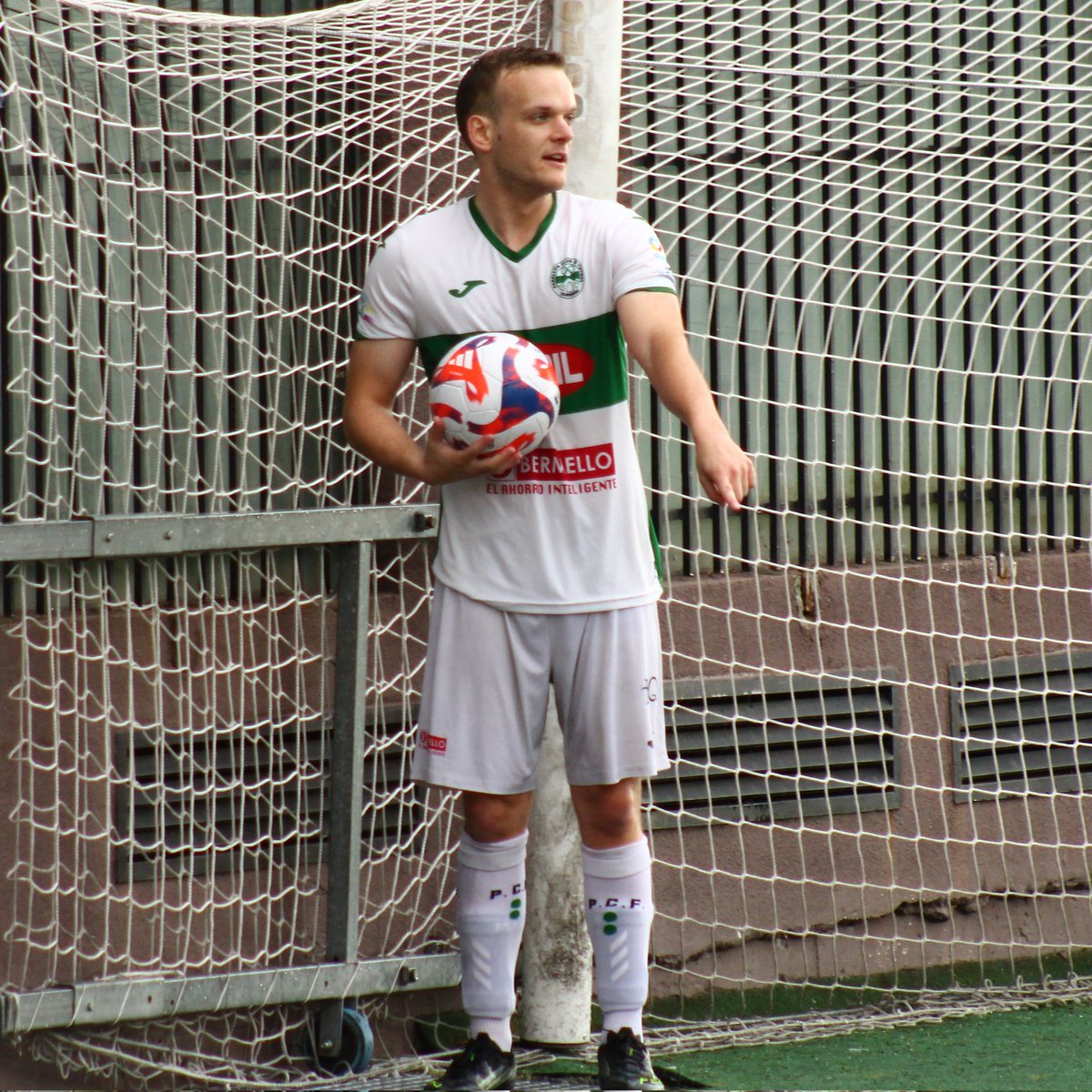 Pabellón Ourense CF tweet media