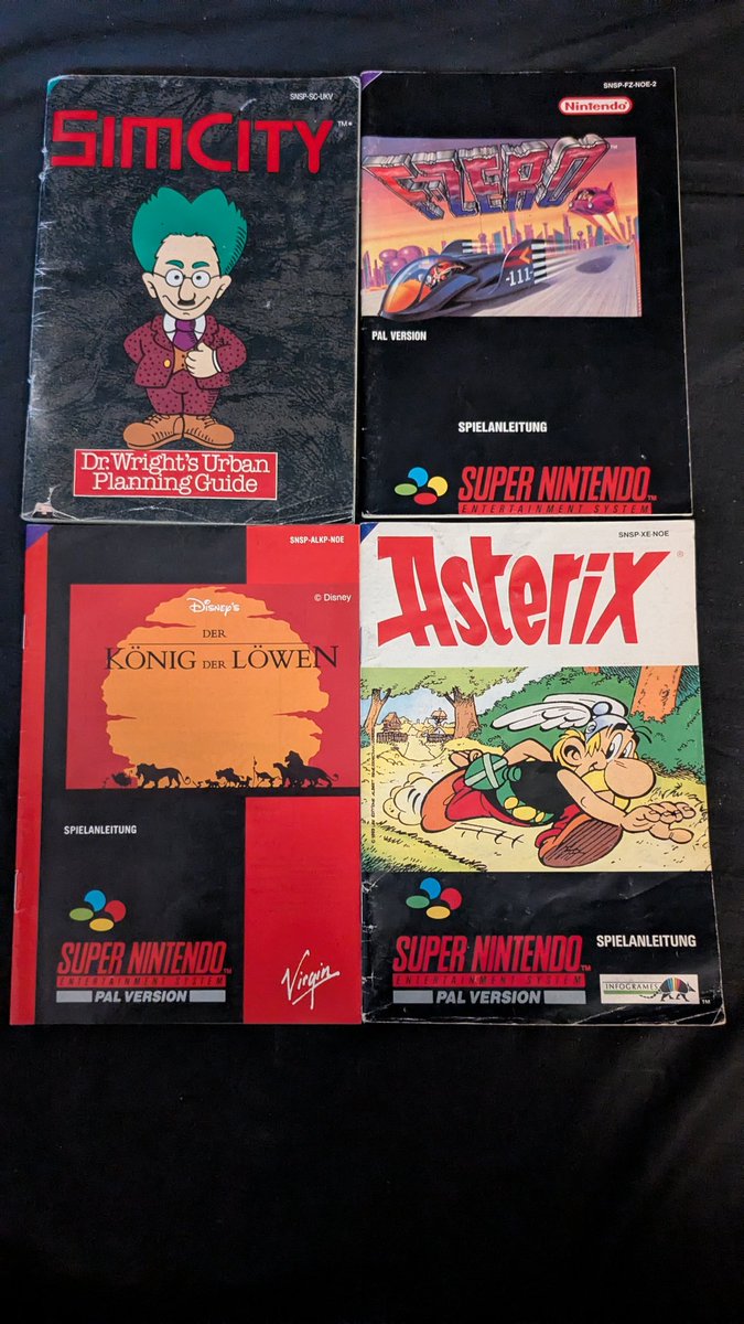 MasterMarkIII's tweet photo. Newest finds from the weekend. it's time to fill the boxes with some manuals. I'm super happy about the German SEGA Master System II Advertisement books. Big Thank you to Pierre from @Powergames211 Chemnitz, who let me dig through the boxes and boxes of game manuals 😊 

#retro https://t.co/TXODhQXdtH