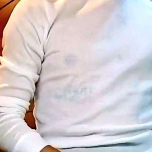 Q9_5960 🚬 tweet media