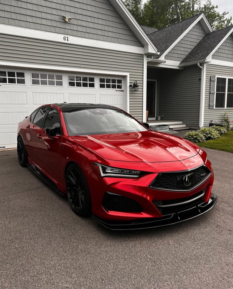 ejackson1979's tweet photo. That red is so deep it looks like it’s still drying, a perfect shell for those SH-AWD thrills. ❤️‍🔥 https://t.co/QTMQZbBPLo