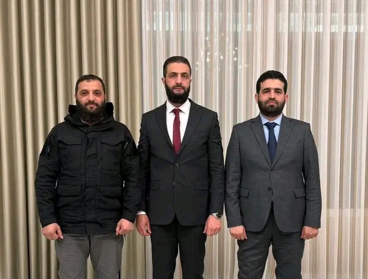 AlmthMalek's tweet photo. @MariJon467181 الأب والابن والروح القدس لسوريا 🤣🤣🤣 https://t.co/SCQQjLsH7g