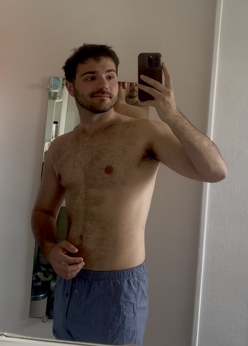 Adridyllique tweet media