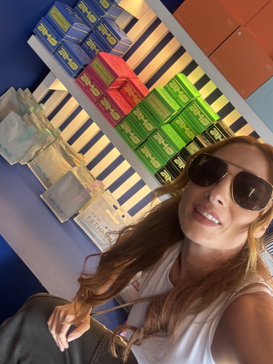 DeadlyAngelo97's tweet photo. Becky Lynch appreciation post π€π
#BextOfTheWeek
#GOAT @BeckyLynchWWE π https://t.co/Jf3W2nvP65