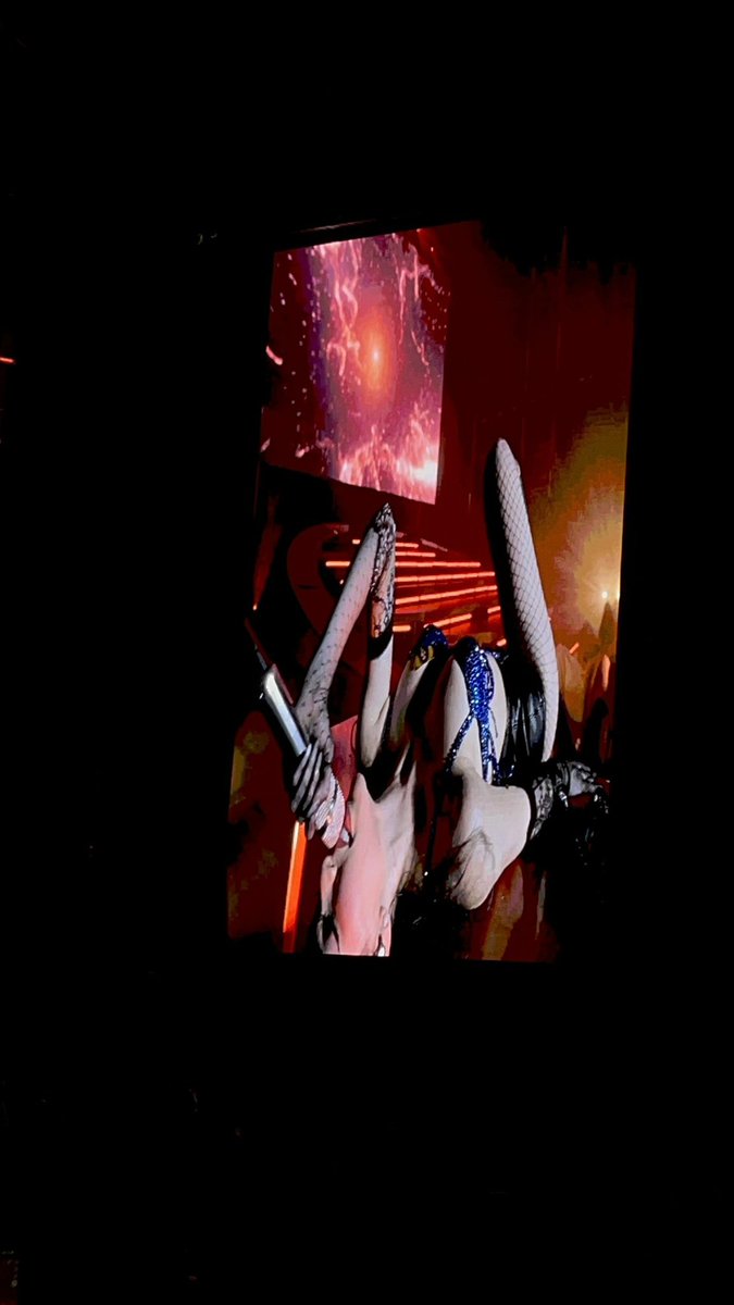 KeniaArchive's tweet photo. Así de grande fue el concierto de KENIA OS https://t.co/Yxr22DEPGd