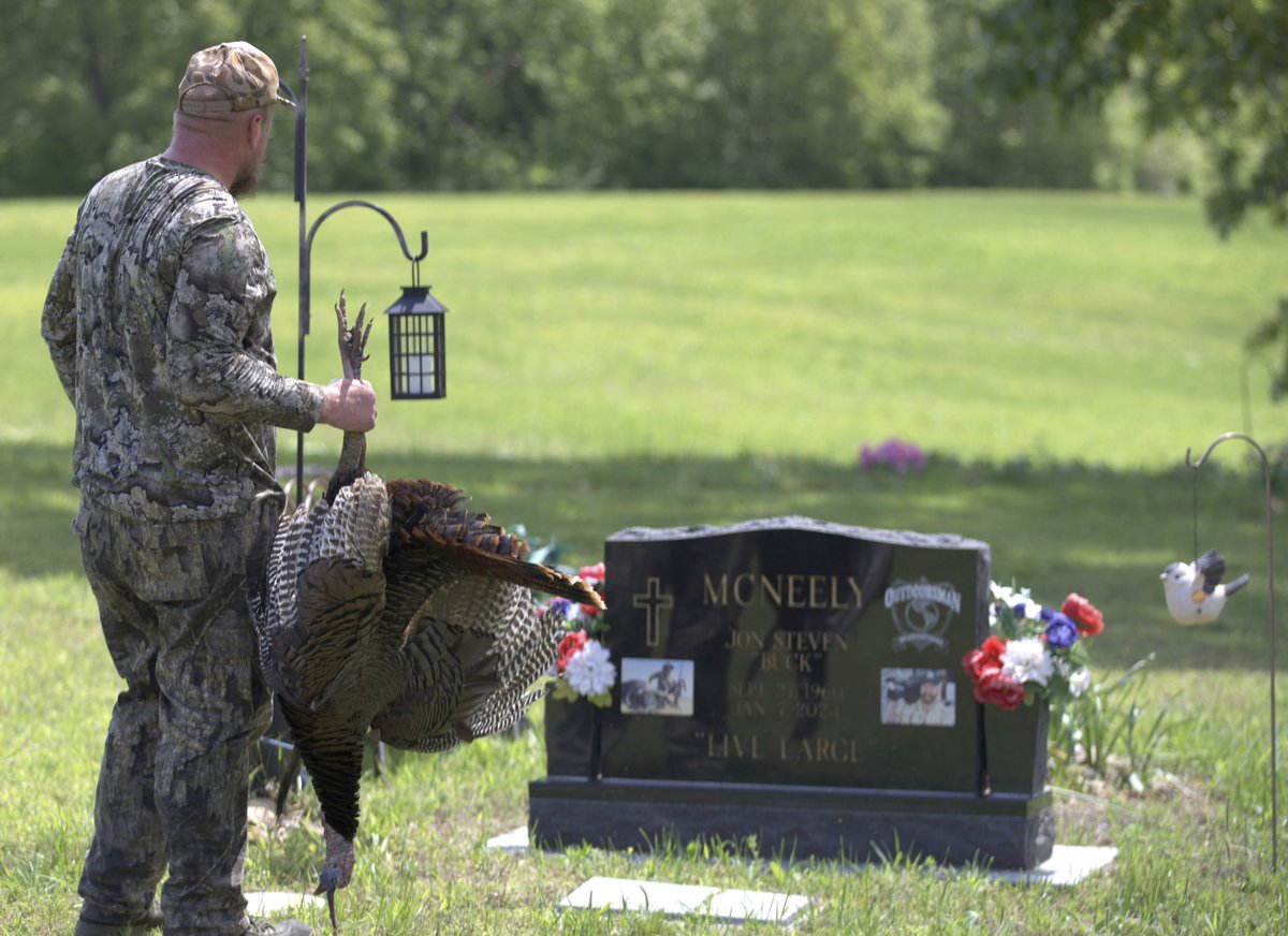 OutdoorsmanINT's tweet image. Had to show Dad my first turkey 🦃 #turkey #turkeyhunting #hunting