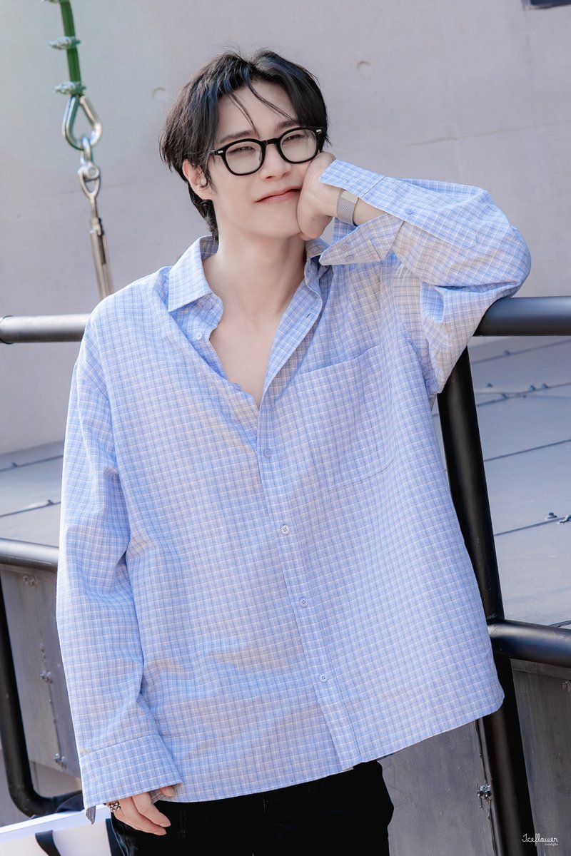 IceFlowerPIC's tweet photo. 260426 2:00 은밀하게 위대하게
퇴근길  

#유태율 배우님 

태율이들◝𖥦◜ https://t.co/lKmUgkbsd7