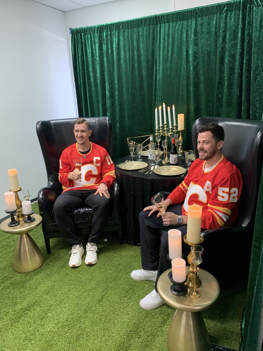 RickTulsie's tweet image. Some BTS pics of Weegs working with us @ParachutesP resources center here in Calgary before the trade

PFP is a charity that ensures NO pets goes with out food &amp;amp; care. All provided to owners free of charge AND LOTS of LOVE

Both are returning for #Yyc BIG Fundraising 11/52 Gala