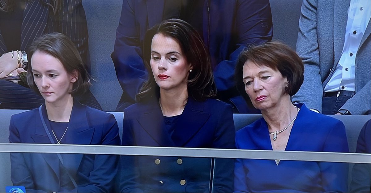 Frank van Helsing tweet media