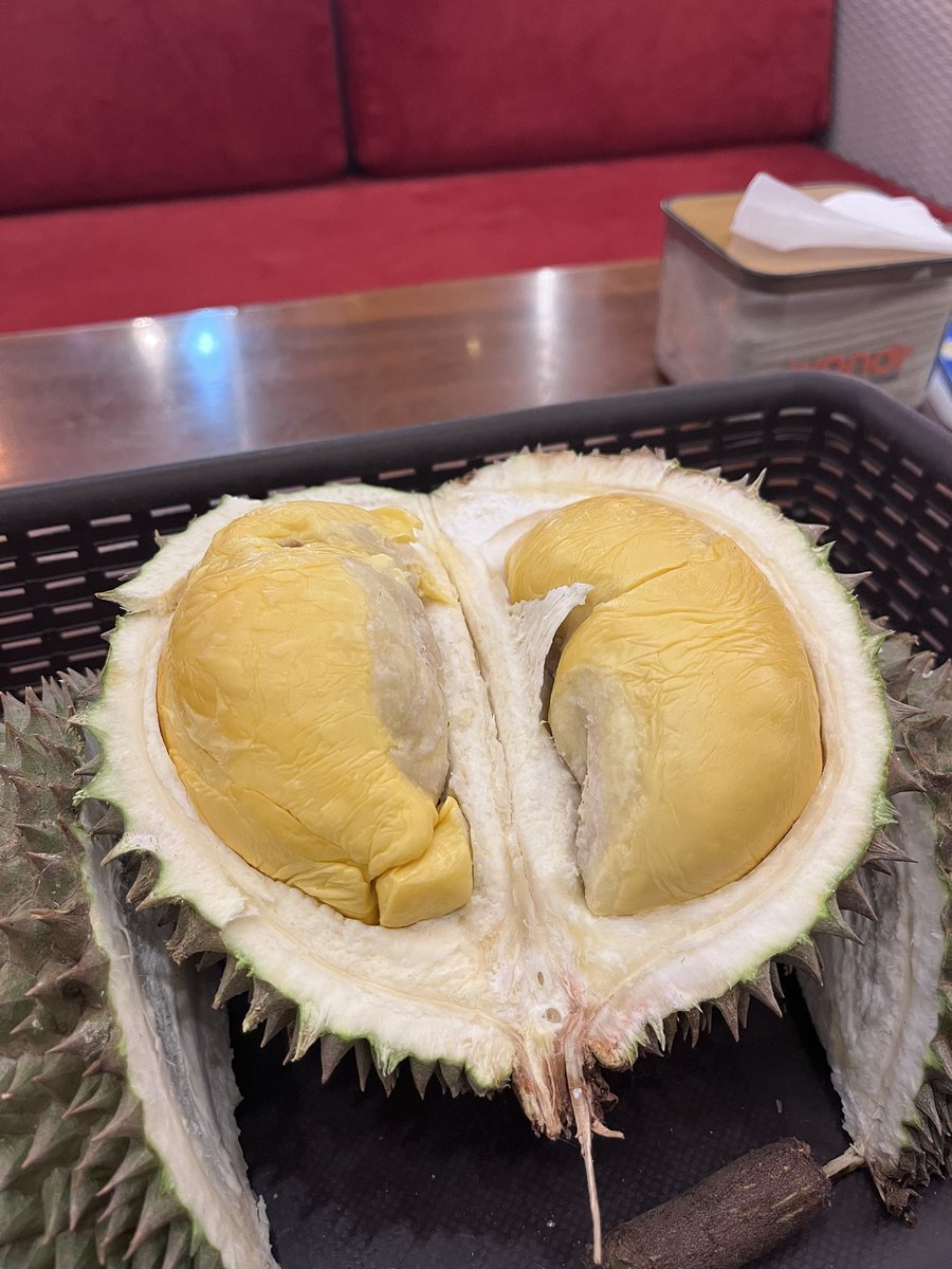 Bitter Love tweet media