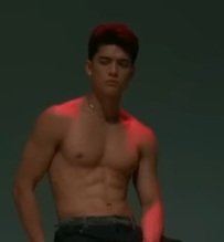 yuji itadori🤡 tweet media