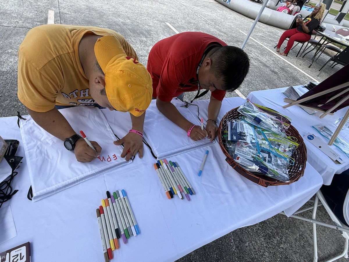 enable_dental's tweet photo. In honor of Autism Acceptance Month, Lynn spent the day hosting the “Craft Your Own Backpack” station at The Harris Center’s Autism Acceptance Community event for adults on the spectrum. 🎨✨

#AutismAcceptance #CommunityCare #EnableDental #TheHarrisCenter #HumbleTX https://t.co/qVgE0r4iOI