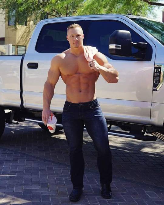 MarkPatriotTx tweet media