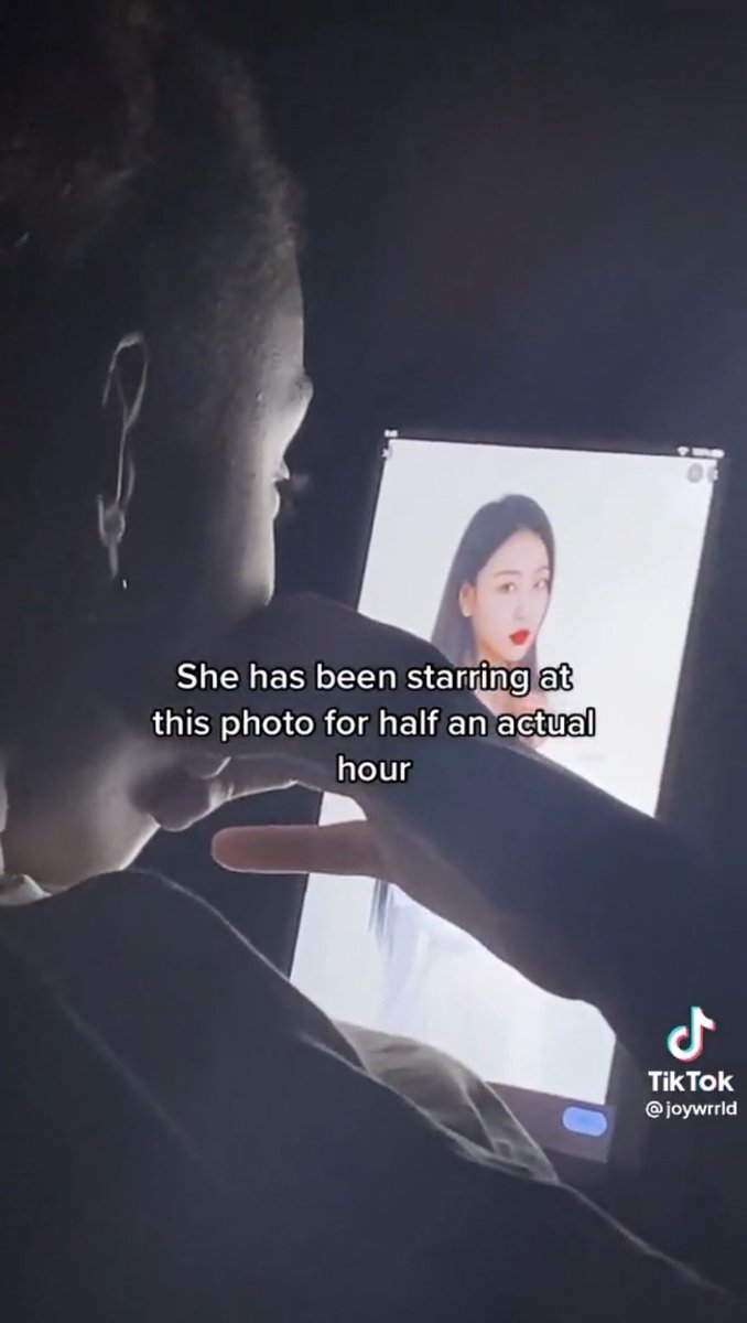 $17 twicey burger tweet media