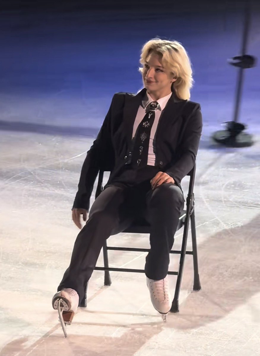 $17 twicey burger tweet media