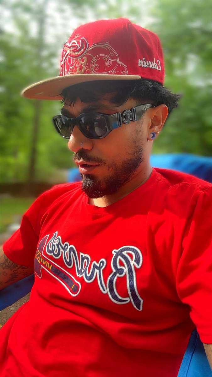 imblessed91's tweet photo. ATL HOE https://t.co/kiJvv9jQXb
