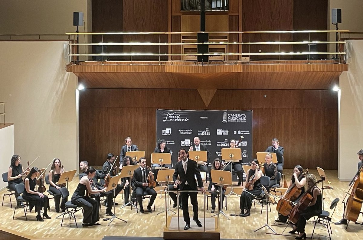 ppcentro's tweet image. El Auditorio Nacional se llena de música con @C_Musicalis dentro de la iniciativa #MercadosEnCrescendo. 

Una propuesta musical para disfrutar de la #ópera, en colaboración con @mercadoLaprospe, @MercadoBarcelo, @mercadochamberi y @MercadoDeLaPaz.