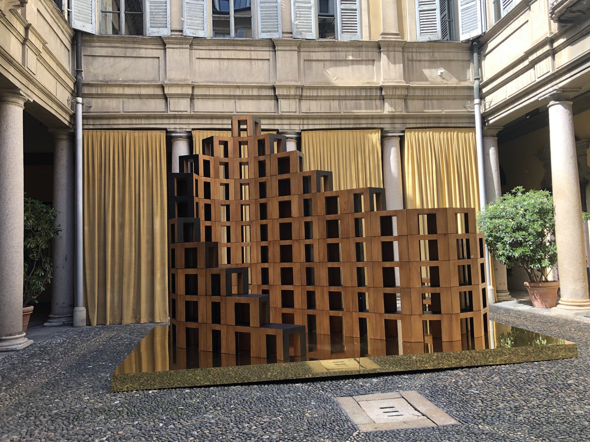 fdraketweet's tweet image. La casa del Diavolo 

📸 #Fuorisalone