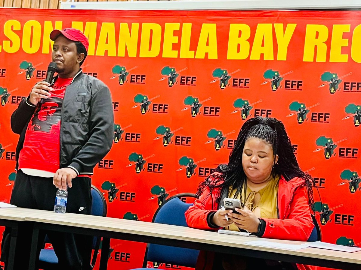 EFFEASTERNCAPE_'s tweet image. [IN PICTURES]📸

The final preparatory meeting for the Freedom Day Commemoration is underway, the meeting is presided over by EFF NMB Convenor and Coordinator, Cmsrs, Sinawo Thambo and Yolanda Luzipho alongside PETF Coordinator, fighter Piaba Madokwe. 

#RegisterToVoteEFF In The