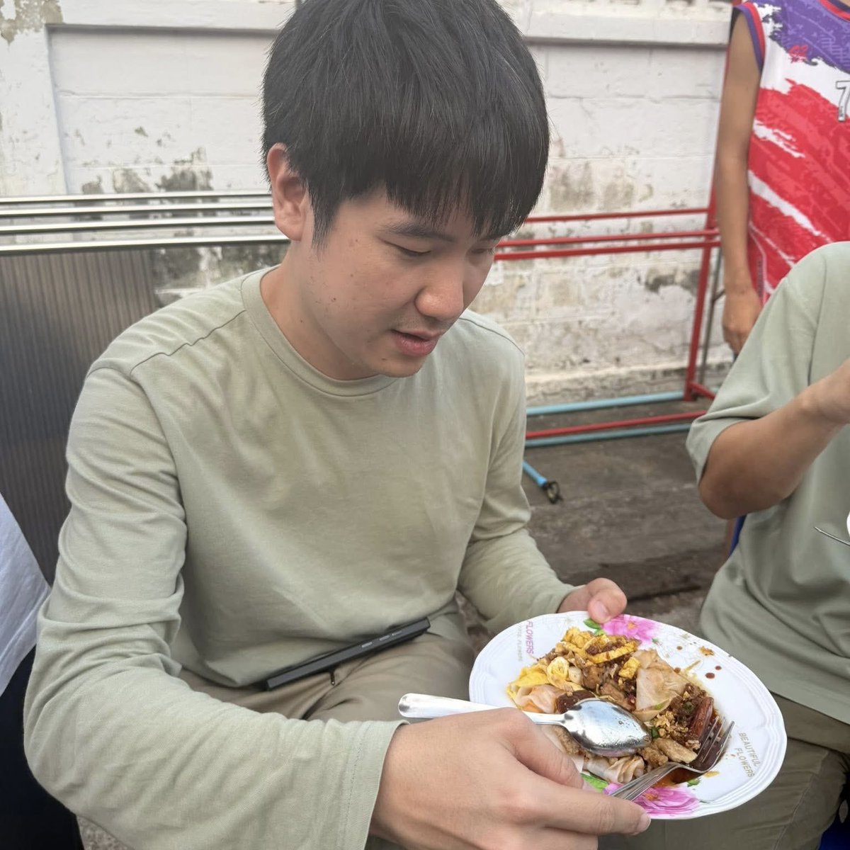 Ry Thitiporn รี่ ฐิติพร tweet media