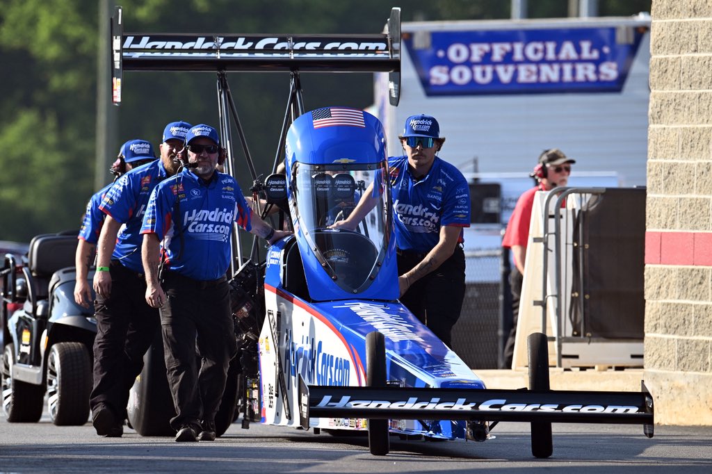 joshharttf's tweet photo. Lots of positive vibes even though we didn’t have the outcome this JFR team desired. 

Blessed to be a part of the https://t.co/XMA4lv56sY family.

Ready for Valdosta. 🏆 #4WideNats 

📺: #NHRAonFS1 @ 7P ET

@HendrickCars • @JFR_Racing • @burnyzz • @Speedmaster1979 • @CornwellTools