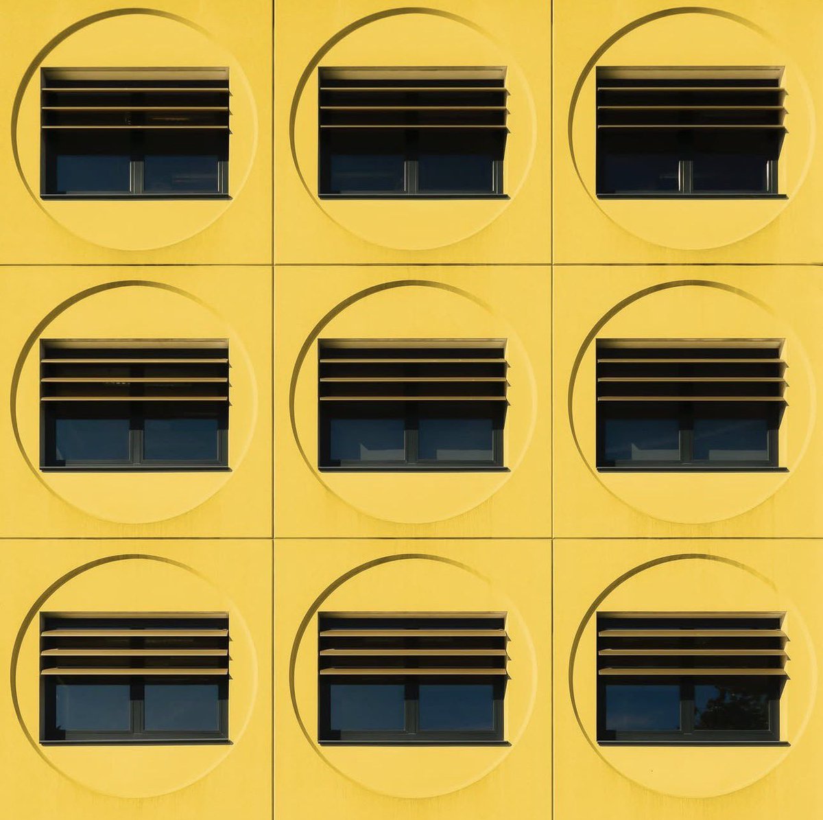 .
Architectural Photographer: Ash Camas