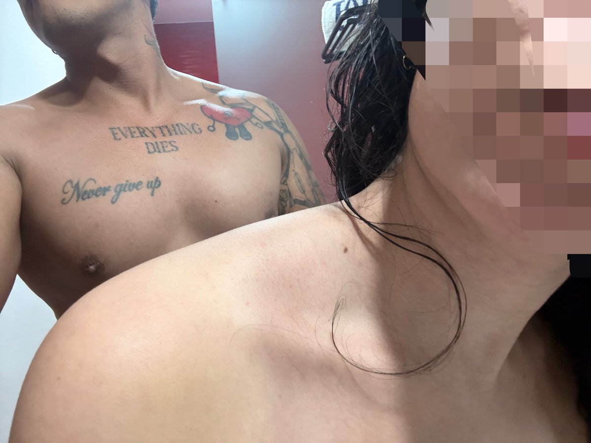 DobleeParejaCuerna tweet media