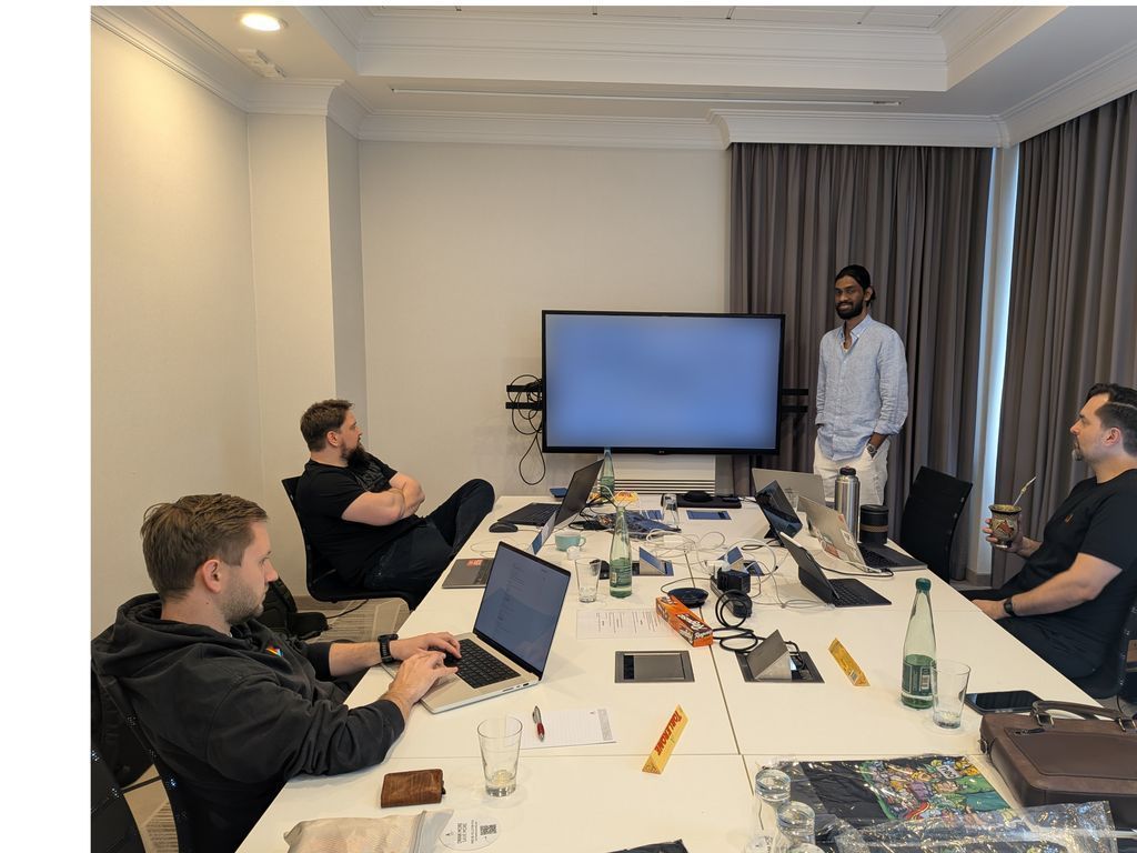 AxLabs tweet media