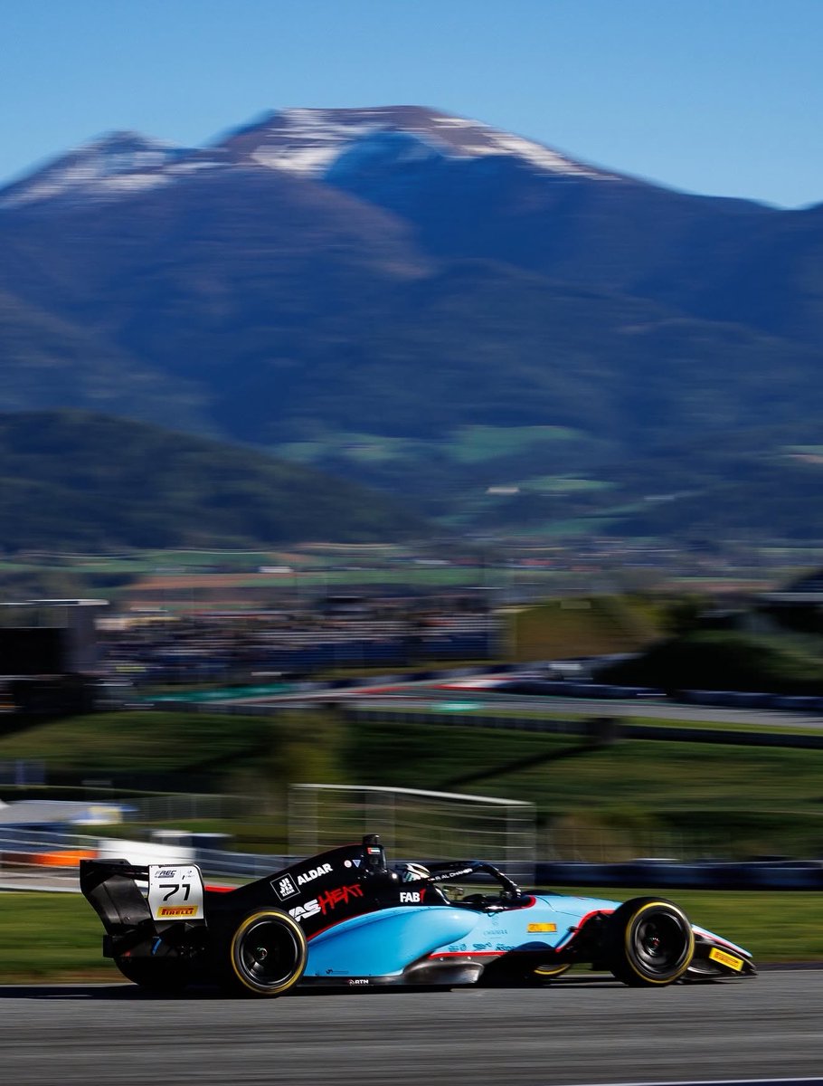 سهيل tweet media