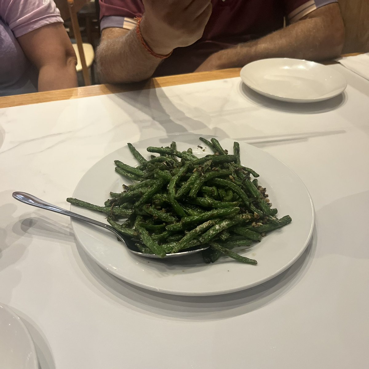 juschi11en's tweet image. Chinese food with my parents... tomato egg drop soup, steamed shrimp dumplings, dry fried green beans, and a spicy shrimp dry pot #delishus #lunch #Chinese #sichuan