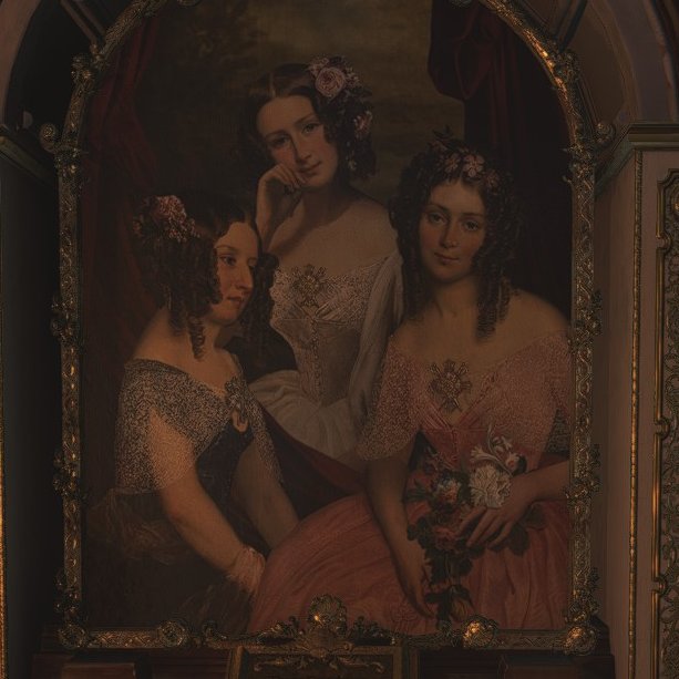 playing re8 🍎 tweet media