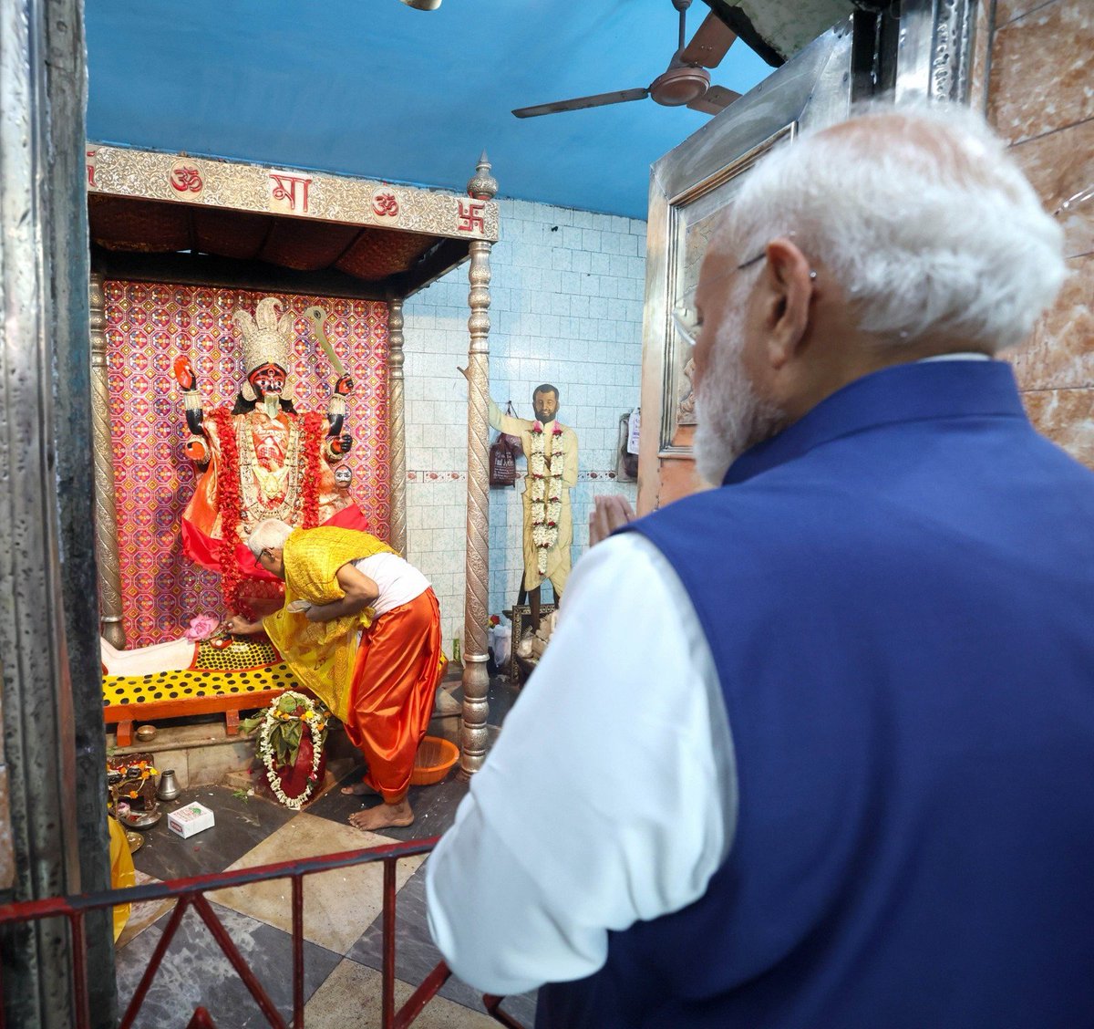 narendramodi's tweet image. কলকাতায় ঠনঠনিয়া কালীবাড়ির কিছু মুহূর্ত।