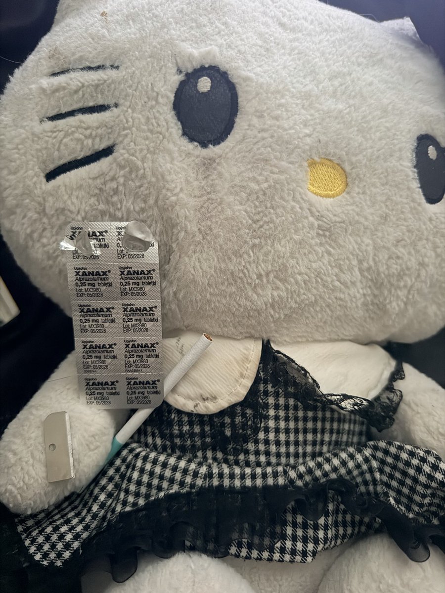 KitKat 🪷 tweet media